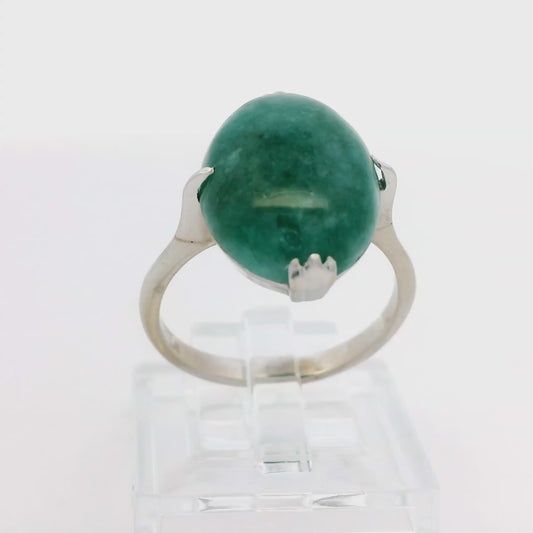 14k White Gold Ring with Jade Cabochon Size 6.5